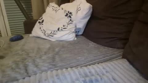 Snapshot of hornybisexcouple chatting on September 20, 11:17 pm hornybisexcouple online show from September 20, 11:17 pm