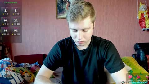 Max online show from October 26, 11:05 am