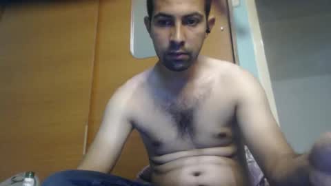 hornyboy4u231 online show from September 9, 5:51 am