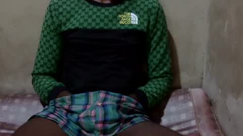 hornyboy9102003 online show from April 3, 3:48 am