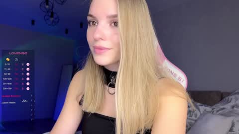 Snapshot of hornybunnyss chatting on January 30, 5:49 pm Sonya online show from January 30, 5:49 pm