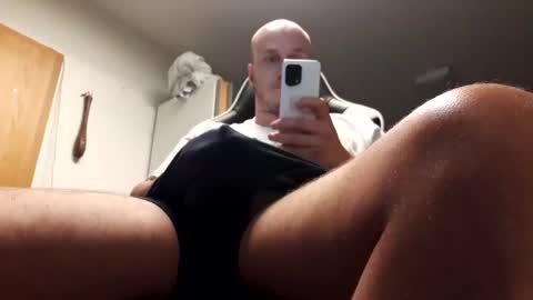 Snapshot of hornycock_1993 chatting on December 11, 1:37 am hornycock_1993 online show from December 11, 1:37 am