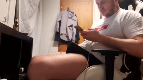 Snapshot of hornycock_1993 chatting on January 26, 5:02 am hornycock_1993 online show from January 26, 5:02 am