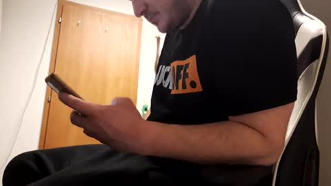 Snapshot of hornycock_1993 chatting on February 9, 12:39 am hornycock_1993 online show from February 9, 12:39 am
