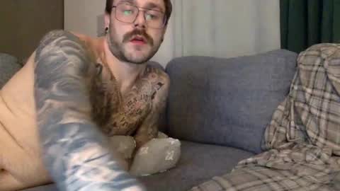 Snapshot of hornycouple0102 chatting on April 2, 3:48 am hornycouple0102 online show from April 2, 3:48 am