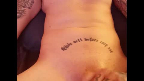 Snapshot of hornydeutsch chatting on December 17, 12:00 pm hornydeutsch online show from December 17, 12:00 pm