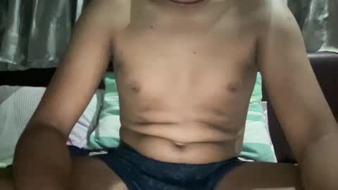 Snapshot of hornydevil665 chatting on February 24, 8:14 pm hornydevil665 online show from February 24, 8:14 pm