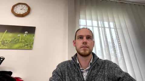 Snapshot of hornygaren chatting on January 15, 12:15 pm zorander online show from January 15, 12:15 pm