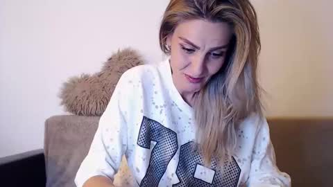 AshlineKatte online show from May 11, 12:22 pm