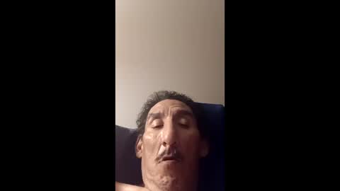 hornyguy_2019 online show from May 13, 8:34 am