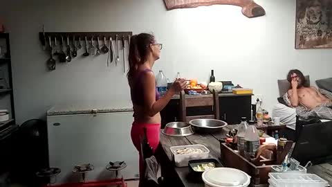 Nix  D online show from November 4, 6:01 am