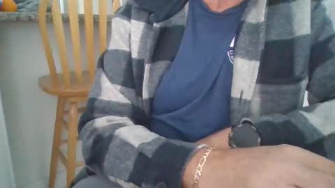 Snapshot of hornyjohn694 chatting on February 7, 6:22 pm hornyjohn694 online show from February 7, 6:22 pm