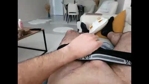 Snapshot of hornyman0605 chatting on November 6, 7:42 am hornyman0605 online show from November 6, 7:42 am