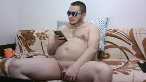 hornymonkey991 online show from May 1, 7:18 pm