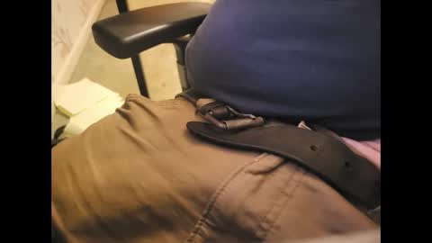 Snapshot of hornynpa chatting on April 1, 2:34 am Say hi if horny online show from April 1, 2:34 am