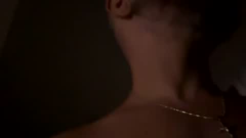 Snapshot of hornyonelooking1 chatting on December 21, 12:12 pm hornyonelooking1 online show from December 21, 12:12 pm