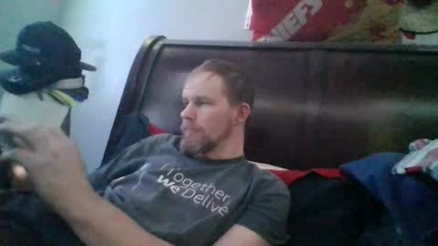 Snapshot of hornypierceddad chatting on February 22, 4:24 am hornypierceddad online show from February 22, 4:24 am