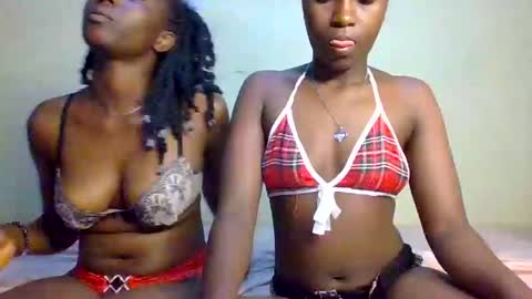 Snapshot of hornyrata chatting on February 13, 11:17 am hornyrata online show from February 13, 11:17 am