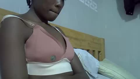 hornysoul02 online show from March 24, 5:01 am