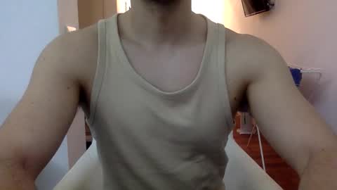 hornyspaniard93 online show from May 16, 12:04 pm