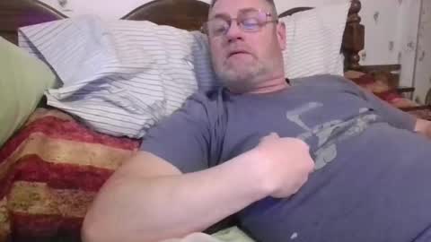 Snapshot of hornyt1me chatting on January 18, 8:19 pm read my profile online show from January 18, 8:19 pm