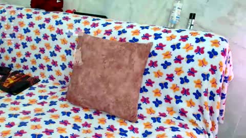 hornytwosomexxx online show from December 15, 4:06 am