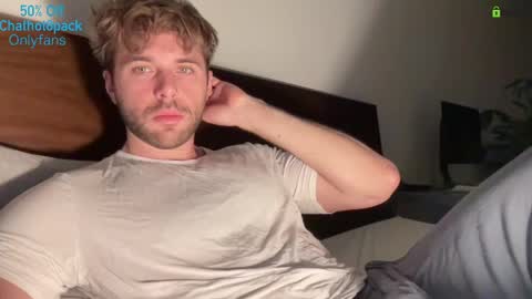 Edward aka Wolf online show from November 21, 10:30 pm