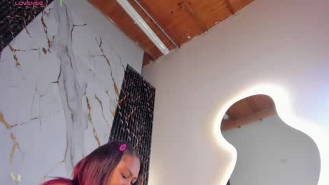 Snapshot of hot__genesis chatting on May 6, 1:16 pm hot__genesis online show from May 6, 1:16 pm
