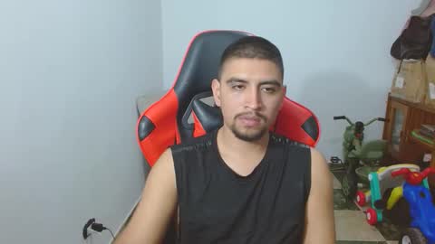 hot__husbands online show from December 3, 4:09 am