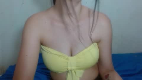 hot_and_complacent_latin online show from December 18, 8:15 pm