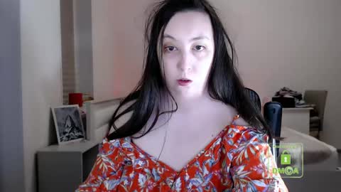 Lila online show from April 15, 8:20 pm