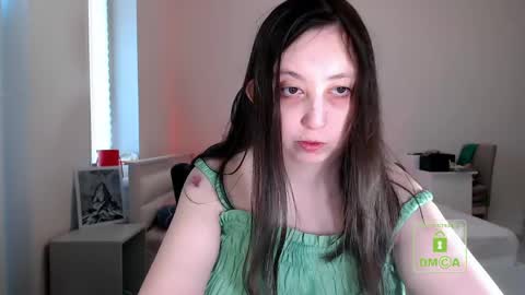 Lila online show from May 1, 5:06 pm