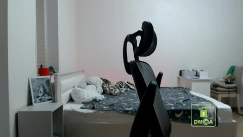 Lila online show from May 10, 10:15 pm