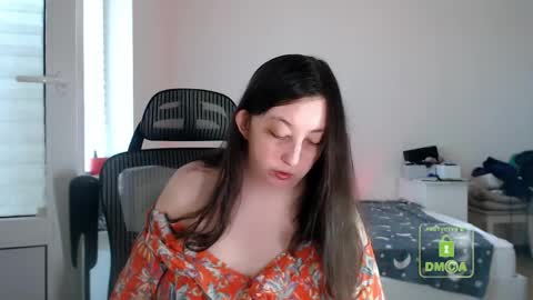 Lila online show from May 13, 3:20 pm