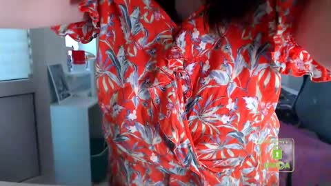 Lila online show from May 14, 3:08 pm