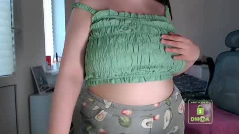 Lila online show from May 17, 2:46 pm