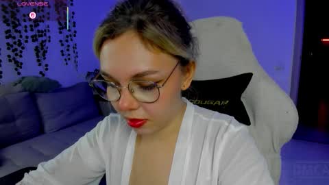   online show from November 13, 3:11 pm