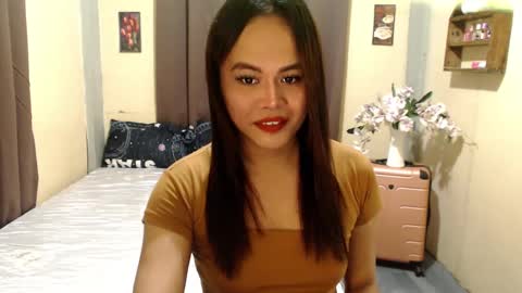 Snapshot of hot_babe0802 chatting on January 2, 9:11 am HANNA online show from January 2, 9:11 am