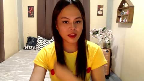 Snapshot of hot_babe0802 chatting on February 8, 5:51 am HANNA online show from February 8, 5:51 am