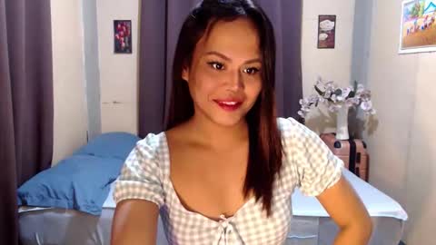 Snapshot of hot_babe0802 chatting on September 24, 10:29 am HANNA online show from September 24, 10:29 am