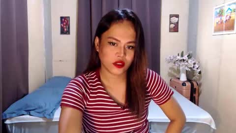 Snapshot of hot_babe0802 chatting on October 8, 6:33 am HANNA online show from October 8, 6:33 am