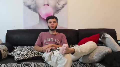 Snapshot of hot_bad_boy69 chatting on December 22, 7:33 pm hot bad boy69 online show from December 22, 7:33 pm