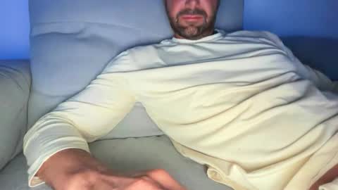 Bobby online show from April 15, 8:42 pm