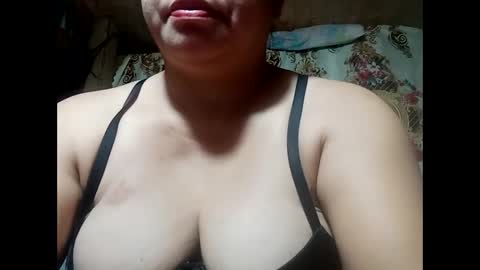 hot_boobs21 online show from December 6, 9:13 pm