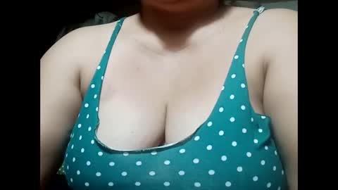 hot_boobs21 online show from December 14, 9:13 pm