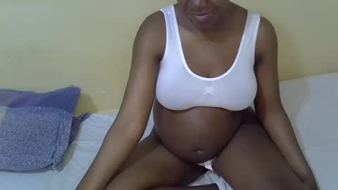 Hottie online show from February 7, 11:30 pm