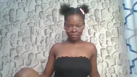 sweet cammy online show from May 18, 5:46 am