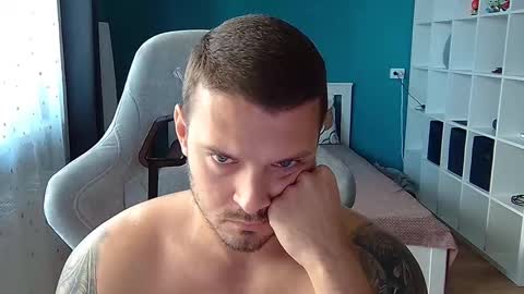 Snapshot of hot_cap_77 chatting on September 10, 1:55 pm hot_cap_77 online show from September 10, 1:55 pm