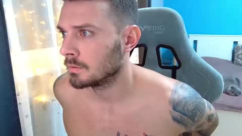 Snapshot of hot_cap_77 chatting on February 1, 7:01 pm hot_cap_77 online show from February 1, 7:01 pm