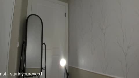 Snapshot of hot_chill__ chatting on March 5, 6:45 pm LiluCaroline online show from March 5, 6:45 pm